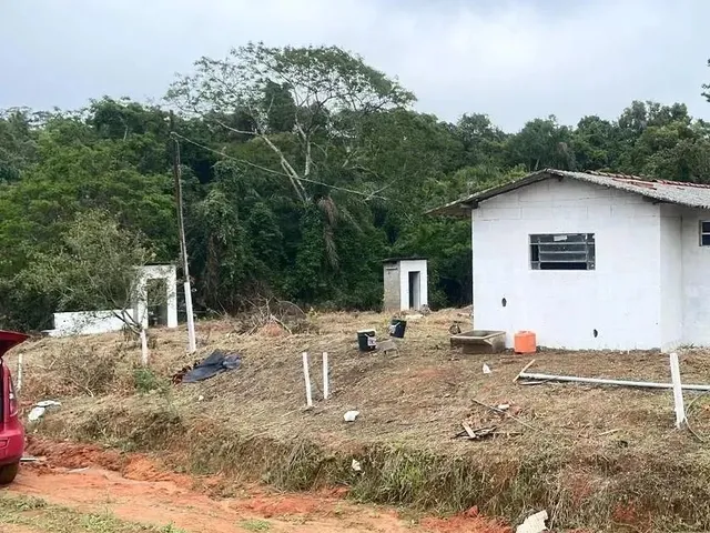Imagem 2: He Terrenão 826M² com Casa e Nascente!