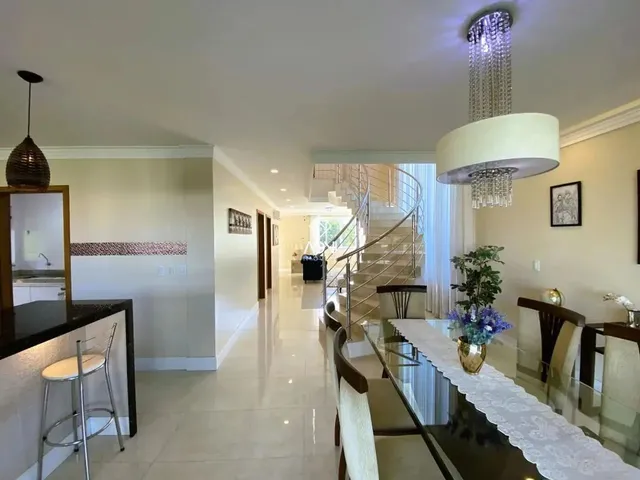 Imagem 9: Venda - Casa Duplex - Jardins Veneza - Interlagos - Funcional e Sustentável - R