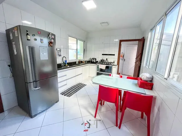 Imagem 7: Imóvel para Venda com 280 Metros Quadrados com 4 Quartos em Morada do Sol - Vila Velha
