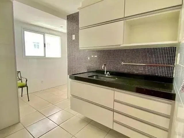 Imagem 7: Luxuosa Cobertura Duplex na Praia de Beverly Hills, 3 Quartos, 2 Suítes, 2 Vagas, Piscina