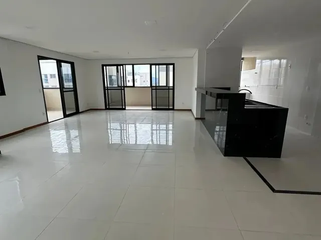 Imagem: Cobertura Linear com 300M2 - 4 Suites