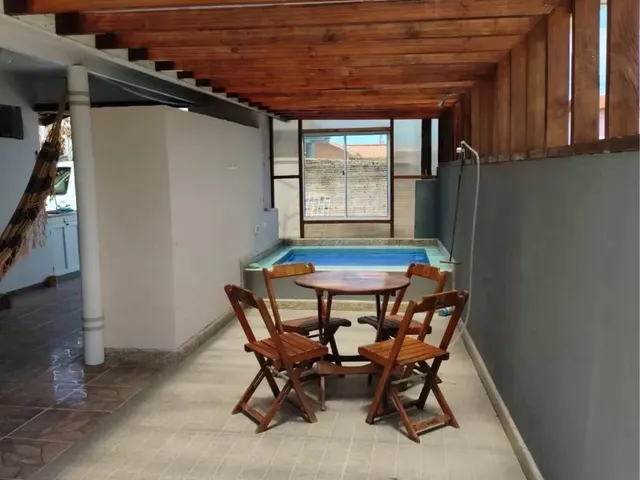 Imagem 1: Casa com Spa Próximo Ao Mar ( Praia do Meio Pinheira