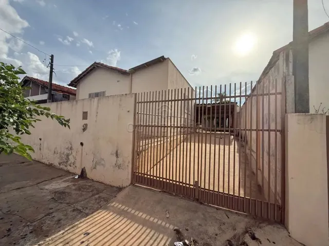 Imagem: Casa À Venda com 2 Quartos no Centro de