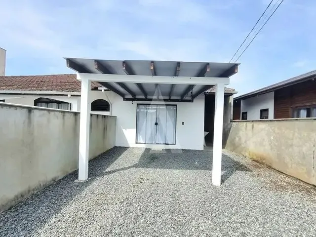 Imagem 7: Geminado com 2 Quartos, Sala de Estar e Jantar, 1 Banheiro Social e Área de Serviço No