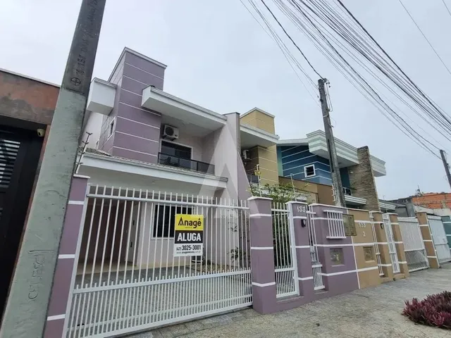 Imagem: Casa Geminada com 3 Quartos, Sendo 1 Suíte