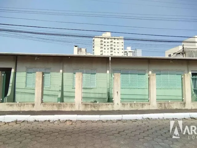 Imagem: Casa com 3 Dormitórios para Alugar, 105