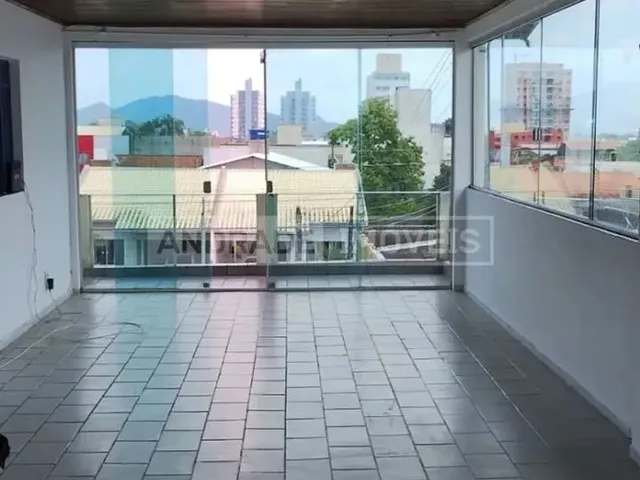 Imagem: Amplo Apartamento com Dois Dormitórios