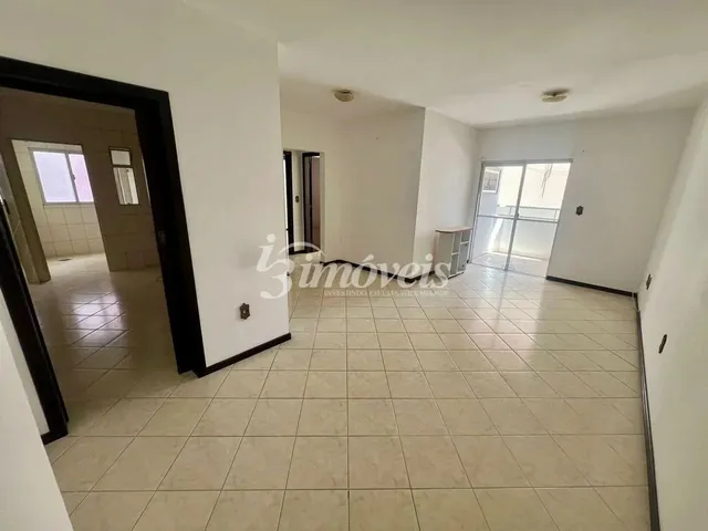 Imagem 16: Apartamento para Locação Anual, com 2 Quartos (Sendo Uma Suíte), 1 Vaga de Garagem