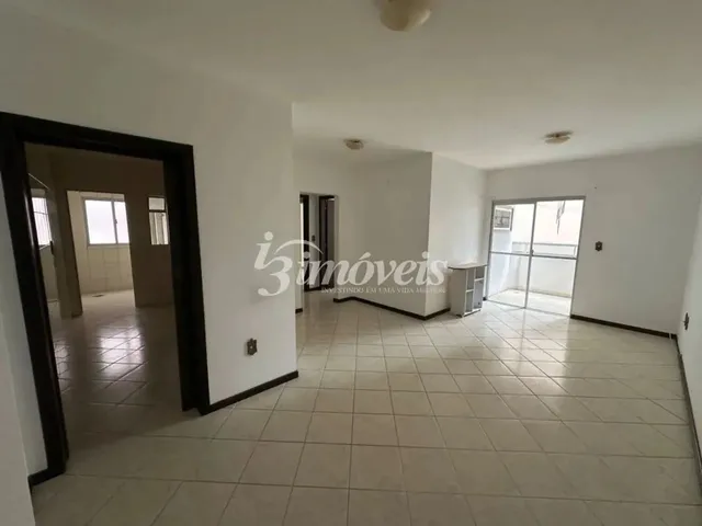 Imagem 4: Apartamento para Locação Anual, com 2 Quartos (Sendo Uma Suíte), 1 Vaga de Garagem