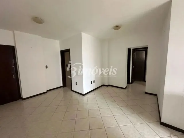 Imagem 5: Apartamento para Locação Anual, com 2 Quartos (Sendo Uma Suíte), 1 Vaga de Garagem