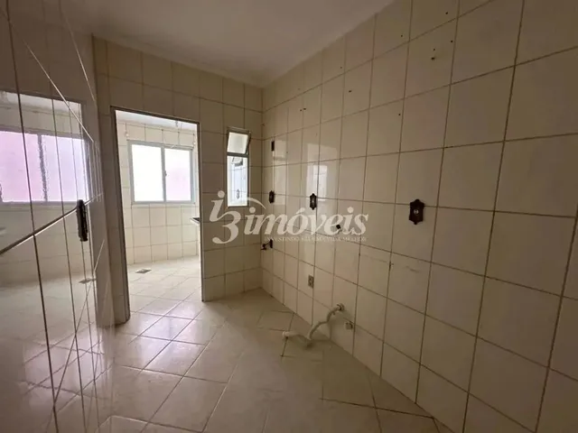 Imagem 12: Apartamento para Locação Anual, com 2 Quartos (Sendo Uma Suíte), 1 Vaga de Garagem