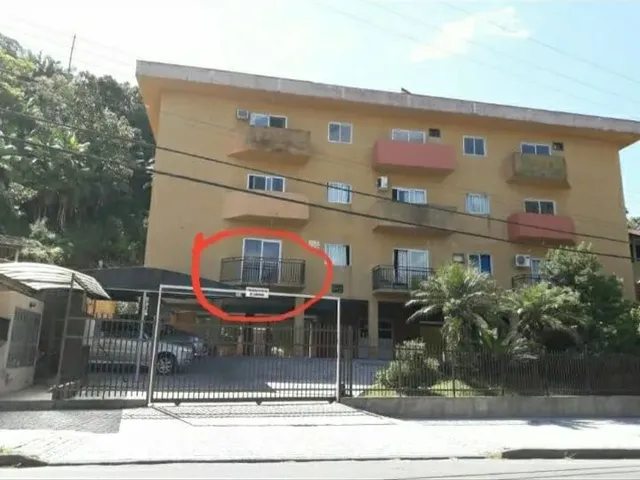 Imagem: O apartamento possui 2 Dormitórios, 1 Banheiro, 1 Vaga na