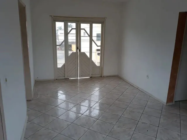Imagem 8: Alugo Andar Superior de Sobrado R$: 2.290,00 Centro de Navegantes Bem Próximo a Delegacia