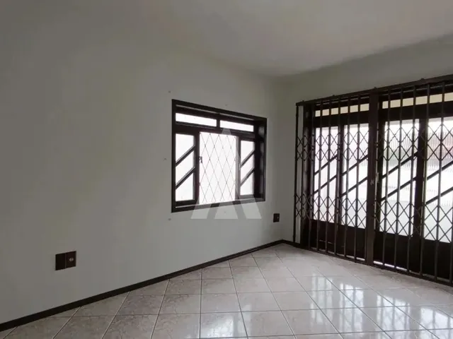 Imagem 9: Casa Localizada no Bairro Aventureiro, Composta por Dois Quartos, Varanda e Uma Vaga de Ga