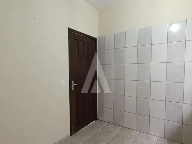Imagem 8: Casa Localizada no Bairro Aventureiro, Composta por Dois Quartos, Varanda e Uma Vaga de Ga