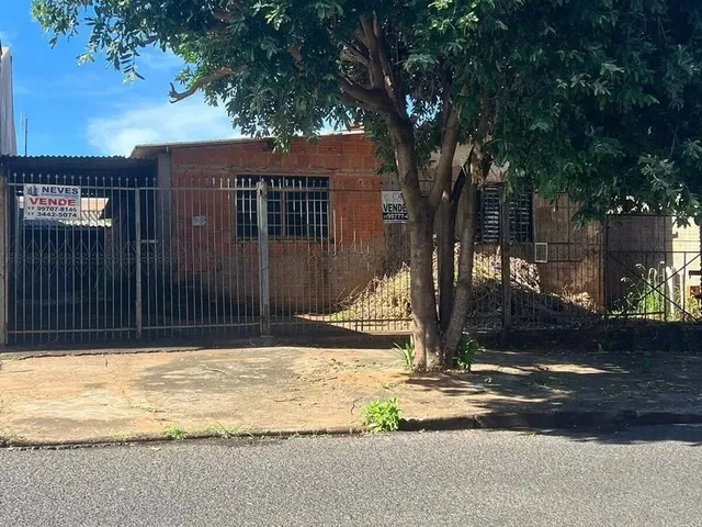 Imagem: Vende-Se Terreno no Bairro Rosa Amarela