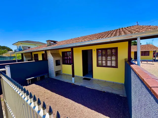 Imagem: Casas Bem Próximo da Praia