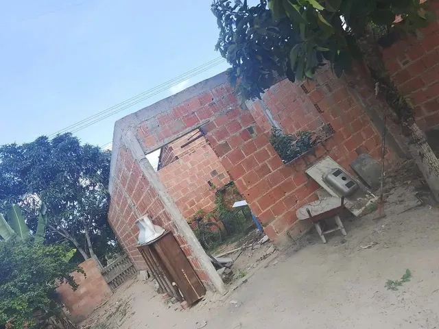 Imagem 15: Casa com Quintal com 10 Largura e 82 de Comprimento