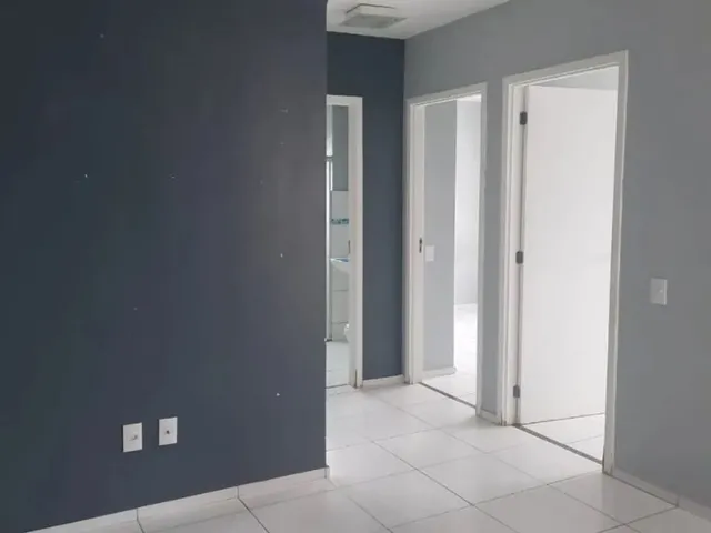 Imagem: O apartamento possui 2 Dormitórios, 1 Banheiro, 1 Vaga na
