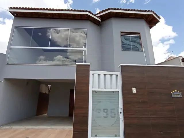 Imagem: Casa em Bom Estado de Conservação no Bairro