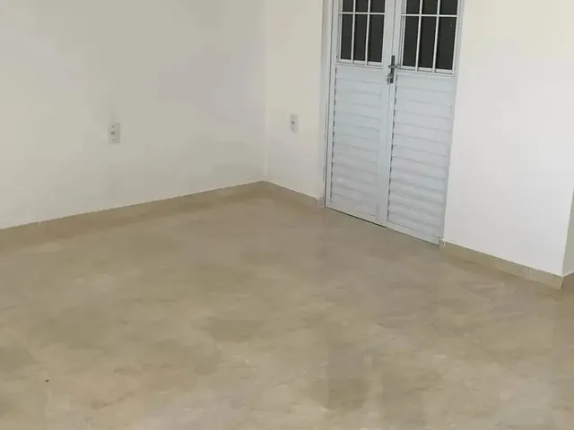 Imagem 5: Casa 2/4 no Centro