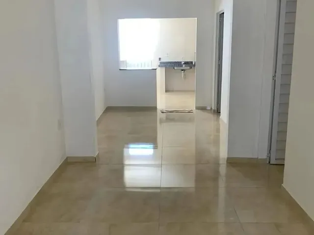 Imagem 2: Casa 2/4 no Centro