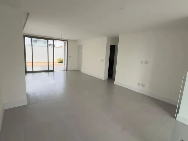 Imagem 14: Dúplex com 4 Suítes no Amarílis..