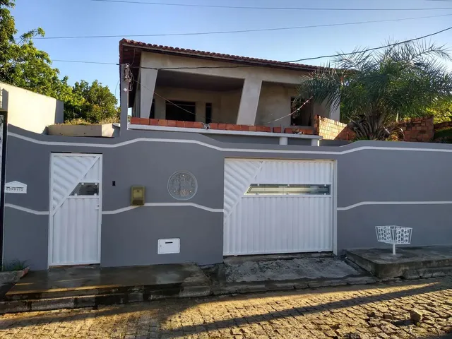 Imagem: Casa Bem Estruturada em Bairro Nobre!
