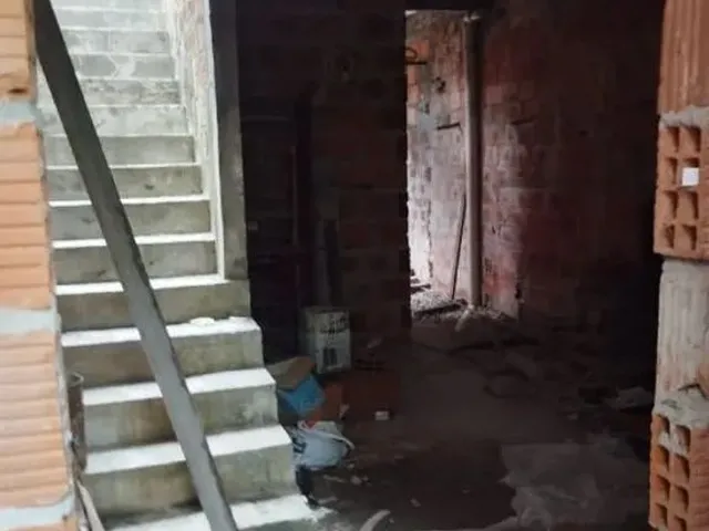 Imagem 7: Terreno + Casa Semi Construída em Valença