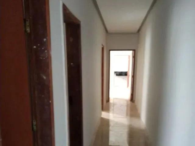 Imagem 2: =Linda Casa a Venda- Próximo Av Fraga Maia -Faixada Moderna e com Pé Direito Duplo