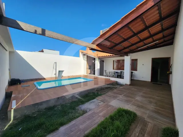 Imagem: Casa Duplex com Piscina À Venda no Luar