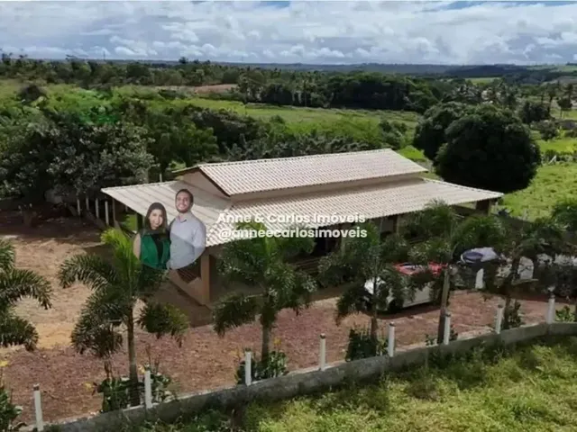 Imagem: A casa possui 2 Dormitórios, 2 Suítes, 3 Banheiros, 1
