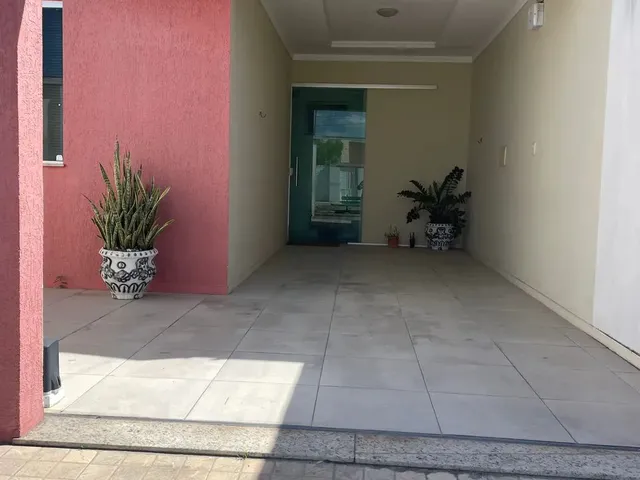 Imagem: Vendo Casa com 3 Quartos, 1 com Suíte