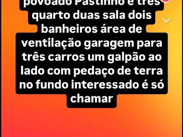Imagem: A casa possui 3 Dormitórios, 2 Banheiros, 3 Vagas na