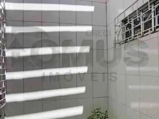 Imagem 8: Casa no Centro com Suítes Amplas, Quintal e Varanda Financiamento Disponível