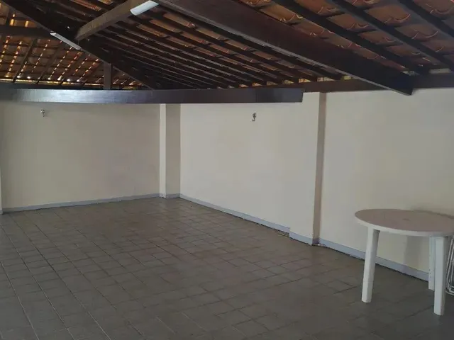 Imagem 2: Sobrado para Venda com 290 Metros Quadrados com 7 Quartos em Centro - Estância - Se