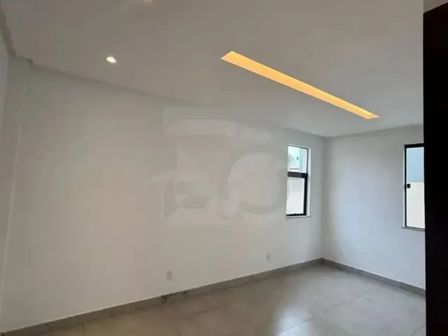 Imagem 3: Maluí Residence: Casa Espaçosa com Sala Ampla, Varanda Integrada e 2 Vagas