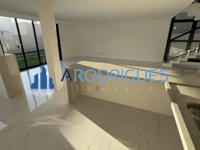 Imagem 6: Casa à Venda em Alphaville Litoral Norte 2 Impecável! Espaçosa e Luxuosa, 4 Quartos, 4