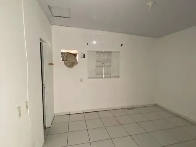 Imagem 15: Imóvel para Aluguel Possui com 2 Quartos em Alvorada - Cuiabá - Mt