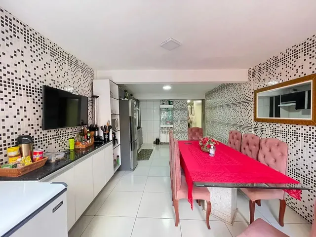 Imagem 2: Casa com 3 Suítes no Jurunas!
