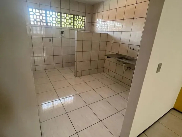 Imagem 7: Alugo Apto de 2 Quartos 55 M no Montese Ventilado e do Lado da Sombra