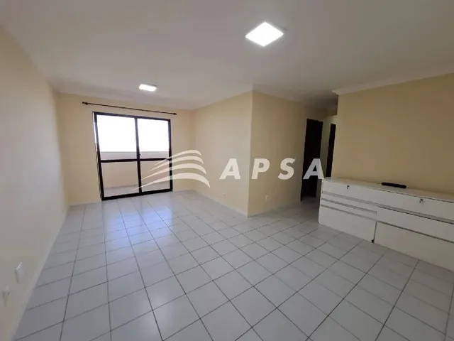 Imagem 4: Excelente Apto com , 03 Quartos, Sendo 02 Suites, Armários, 02 Vagas de Garagem, Varanda