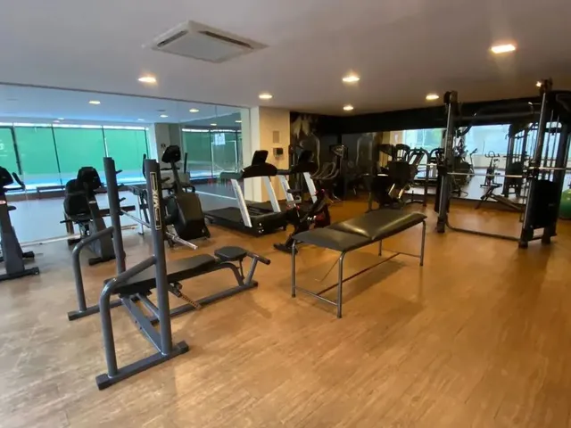 Imagem 5: Imóvel para Aluguel Possui 300 Metros Quadrados com 4 Quartos em Meireles - Fortaleza