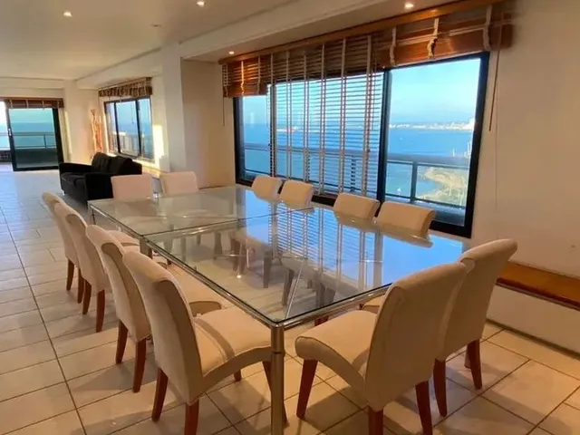 Imagem 2: Imóvel para Aluguel Possui 300 Metros Quadrados com 4 Quartos em Meireles - Fortaleza