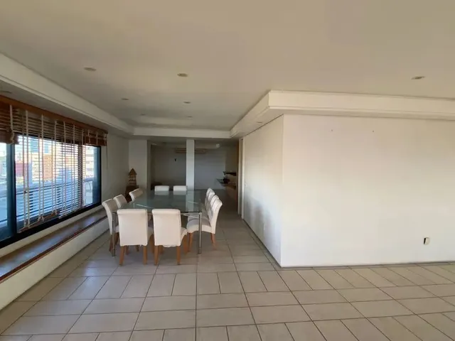 Imagem 11: Imóvel para Aluguel Possui 300 Metros Quadrados com 4 Quartos em Meireles - Fortaleza