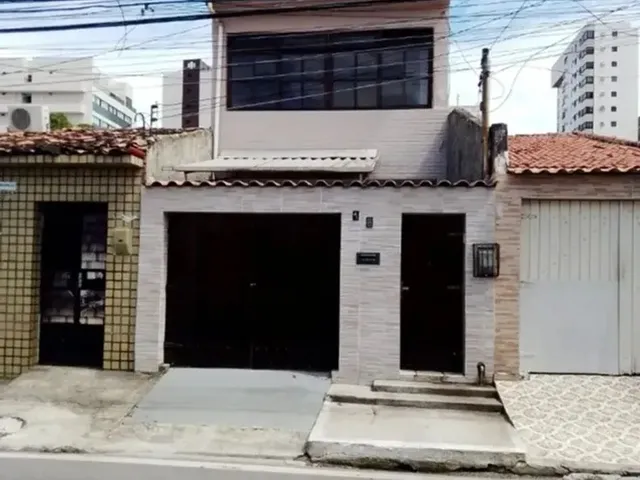 Imagem: Casa Ampla com 4 Quartos na Pajuçara