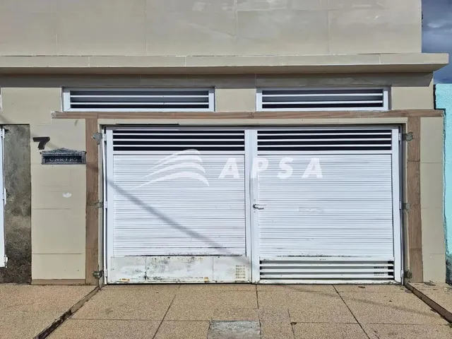 Imagem 9: Ampla Casa Térrea com 200 M² de Área Total, Bem Planejada e Ventilada. Possui 2