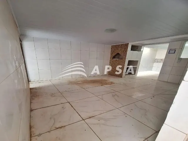 Imagem 12: Ampla Casa Térrea com 200 M² de Área Total, Bem Planejada e Ventilada. Possui 2