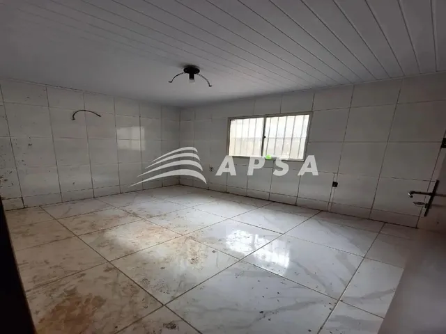 Imagem 2: Ampla Casa Térrea com 200 M² de Área Total, Bem Planejada e Ventilada. Possui 2