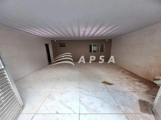 Imagem 13: Ampla Casa Térrea com 200 M² de Área Total, Bem Planejada e Ventilada. Possui 2